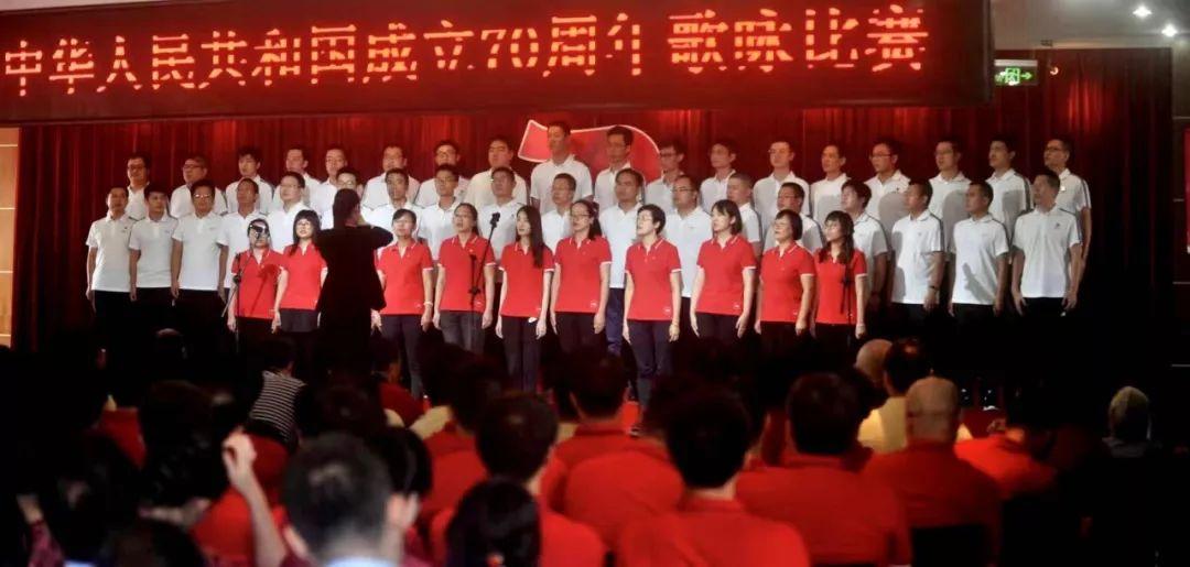 海口一摊主给白猪肉涂抹炭灰冒充“黑猪肉”,官方:立案查处 罚款1万元